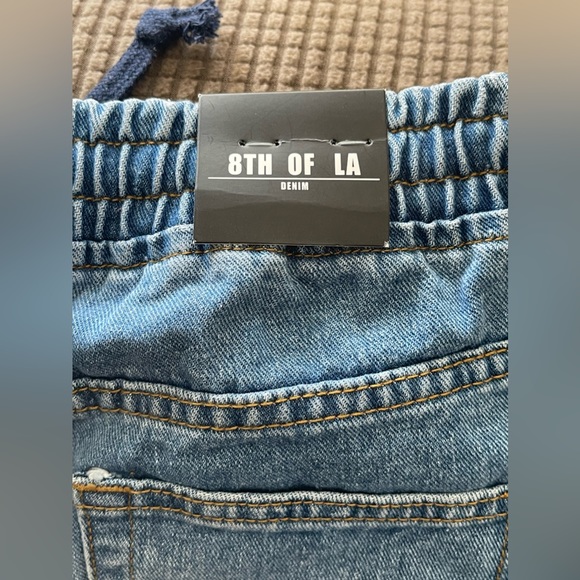 NWOT Elastic, drawstring, ankle jeans. NEVER WORN!! - Picture 3 of 4
